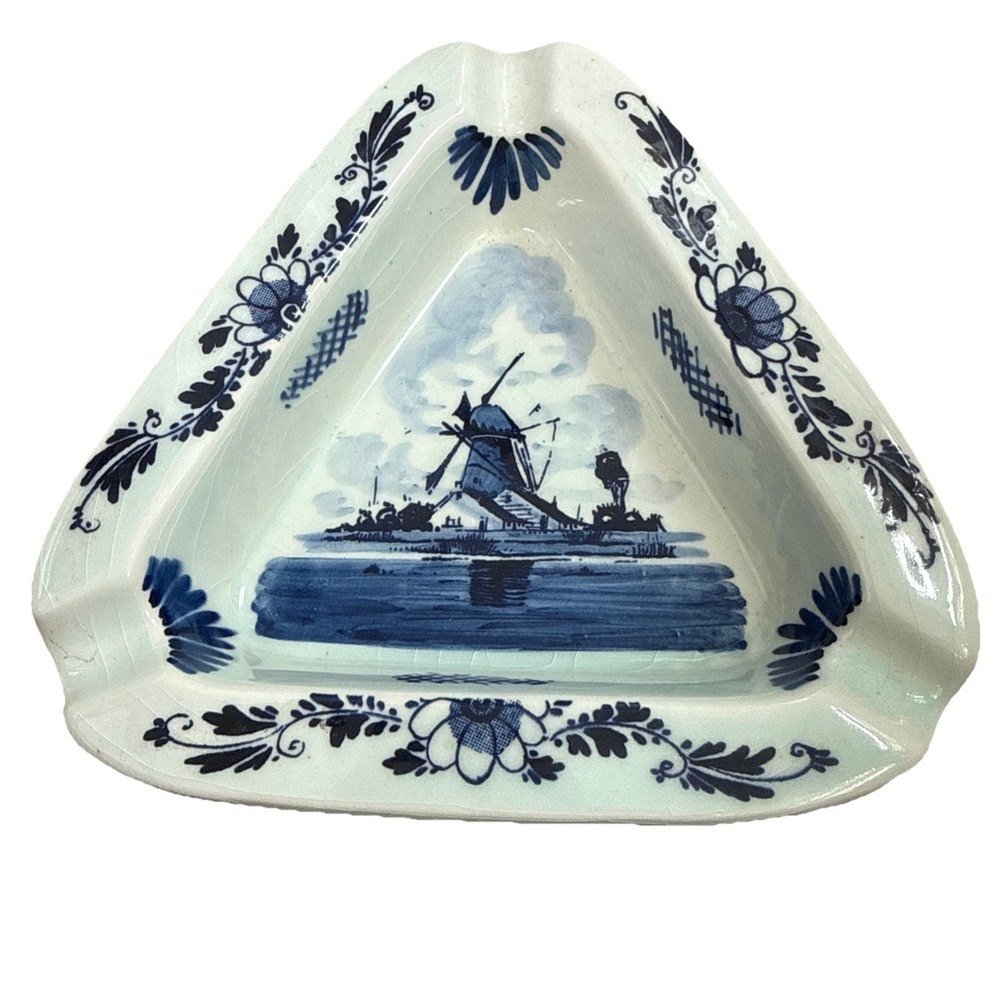 vintage delfts blue ashtray hand painted Made In Holland